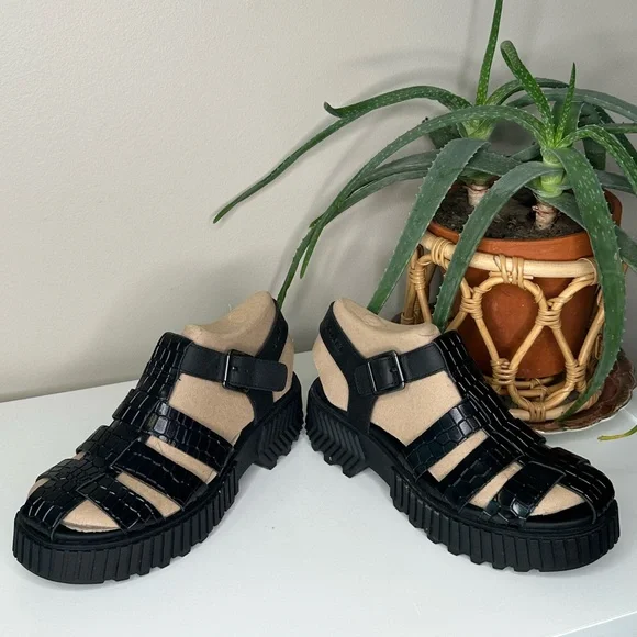 SOREL ONA Streetworks Fisherman Mid Sandal | Black Croc Embossed | Women’s 8 New - Picture 3 of 13